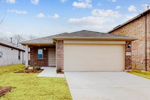 220 Essex Dr, Mesquite, TX 75149