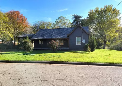 321 W 8th St, Lancaster, TX 75146