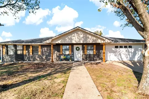 435 York St, Paris, TX 75460