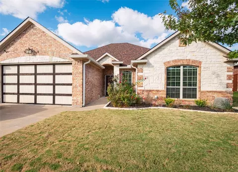 1413 Lexington Dr, Sherman, TX 75092