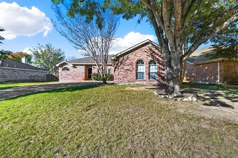 7219 Creekstone Dr, Sachse, TX 75048