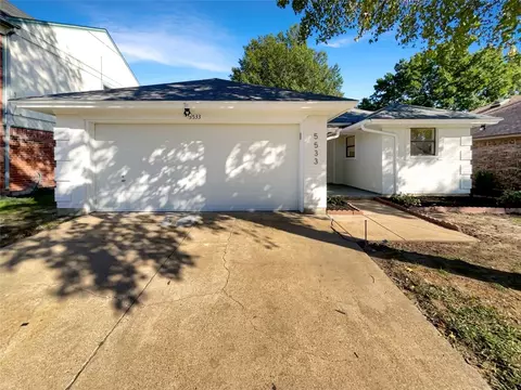 5533 Silver Maple Dr, Arlington, TX 76018