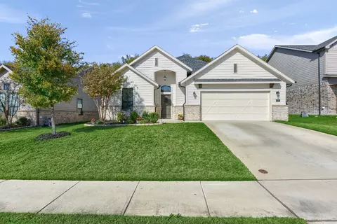 4713 Cormorant Dr, Sherman, TX 75092