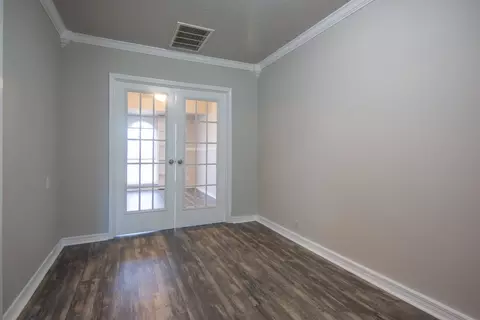 521 E Munson St, Denison, TX 75021 photo 13