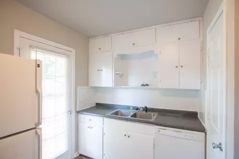 521 E Munson St, Denison, TX 75021 photo 8