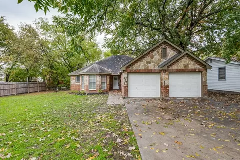 216 Clara Ave, Mckinney, TX 75069