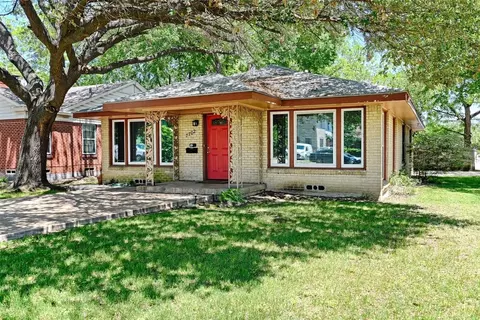 7702 Robin Rd, Dallas, TX 75209