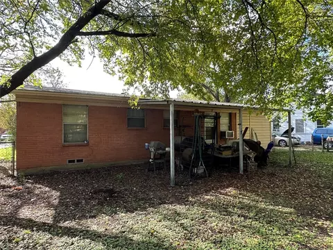 1219 E 15th St, Irving, TX 75060 photo 18