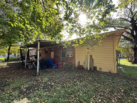 1219 E 15th St, Irving, TX 75060 photo 17