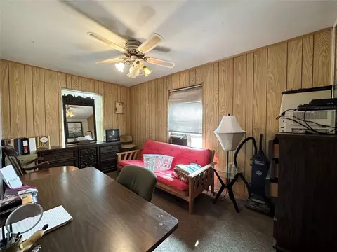 1219 E 15th St, Irving, TX 75060 photo 11