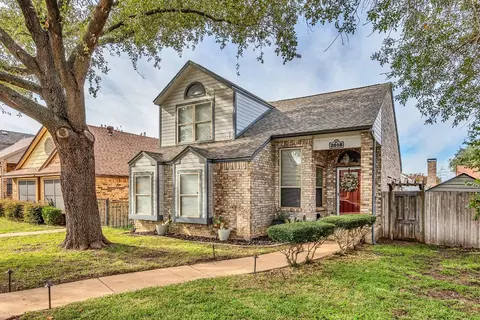 2018 Feather Ln, Lewisville, TX 75077
