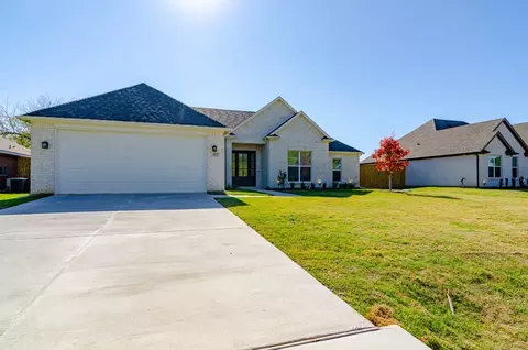 112 Hillcrest Rd, Lake Dallas, TX 75065