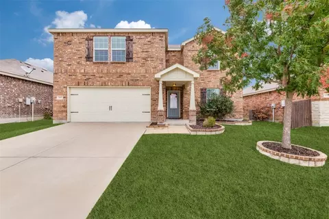 805 Jonius Creek Dr, Little Elm, TX 75068