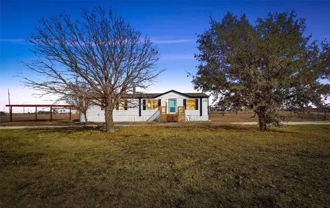5820 Black Springs Ln, Joshua, TX 76058
