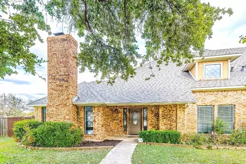 3907 Saint Christopher Ln, Dallas, TX 75287