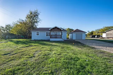 131 Hopewell Rd, Ennis, TX 75119