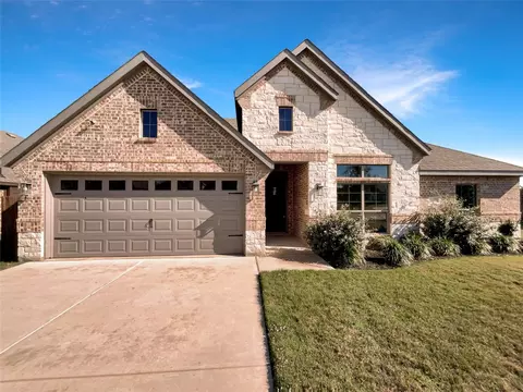 1550 Harrison Cir, Waxahachie, TX 75165