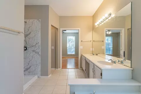 308 Madisson Dr, Euless, TX 76039 photo 11