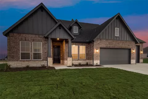 126 Pampas Ct, Decatur, TX 76234
