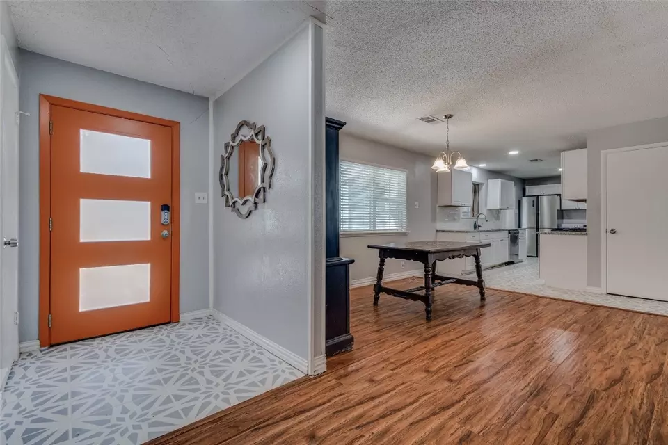  1501 Avenue C, Denton, TX 76205 photo 4