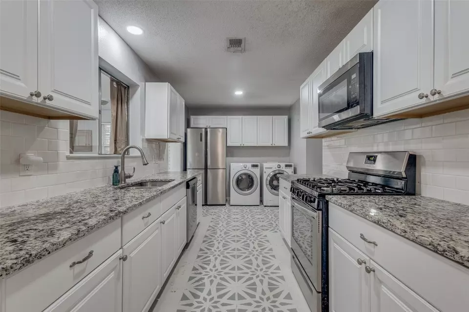  1501 Avenue C, Denton, TX 76205 photo 10