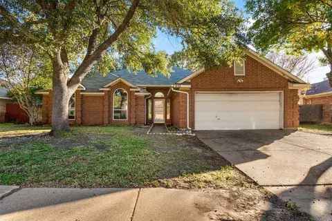 815 Ponds Way, Cedar Hill, TX 75104