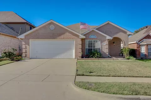4917 Woodmeadow Dr, Fort Worth, TX 76135