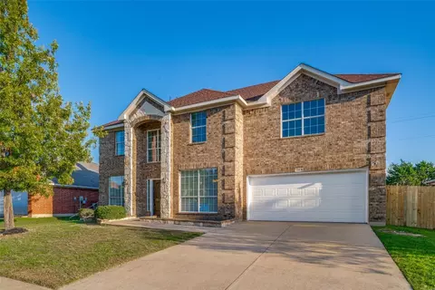 1363 Calvert Dr, Cedar Hill, TX 75104