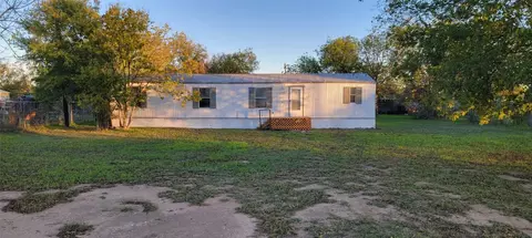 204 E Ripley St, Coleman, TX 76834