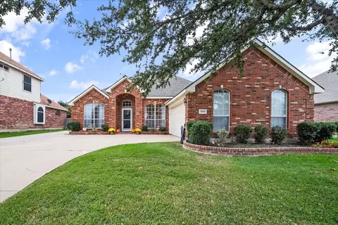 1406 Brighton Dr, Mansfield, TX 76063