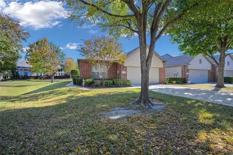 9806 Kaufman Pl, Plano, TX 75025