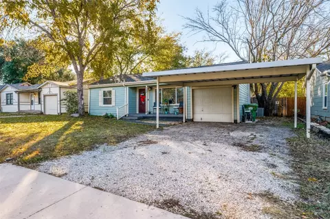 8517 Pemberton Ct, White Settlement, TX 76108