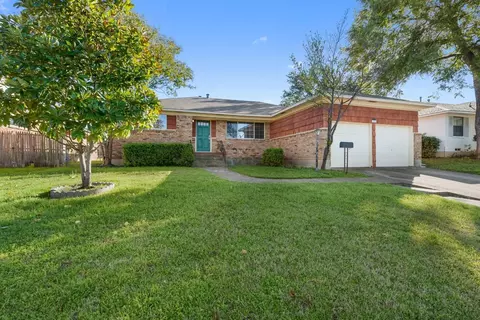 9004 Bretshire Dr, Dallas, TX 75228