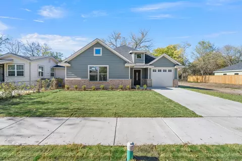 110 Flowers St, Waxahachie, TX 75165