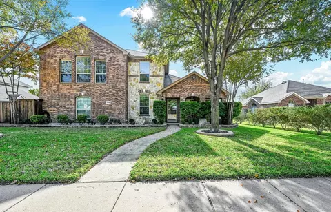 208 Ephraim Dr, Glenn Heights, TX 75154