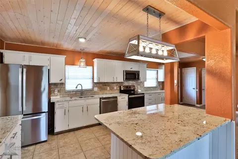 2209 Moore St, Abilene, TX 79605