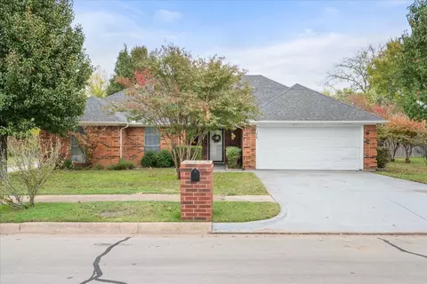 7128 Windhaven Rd, North Richland Hills, TX 76182