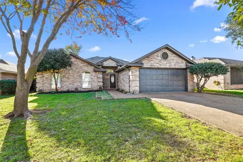 7936 Clear Brook Cir, Fort Worth, TX 76123