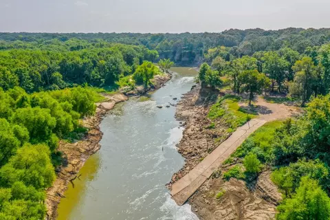 111 W Fm 321 Rd W, Cayuga, TX 75832