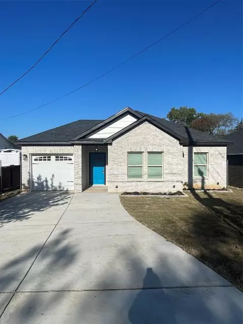 2325 Echo Lake Dr, Dallas, TX 75253
