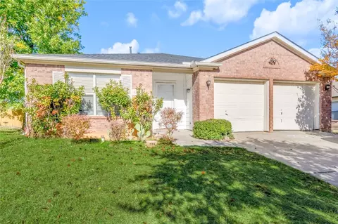 1311 Anglican Dr, Arlington, TX 76002