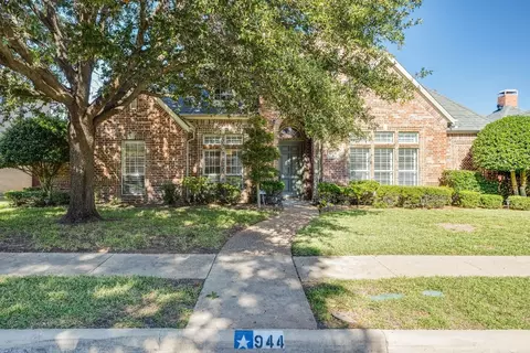 944 Falcon Ln, Coppell, TX 75019