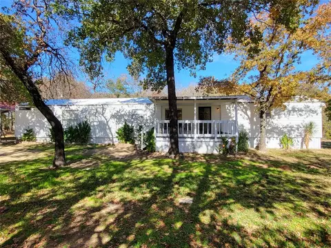 1011 Shady Ln, Springtown, TX 76082