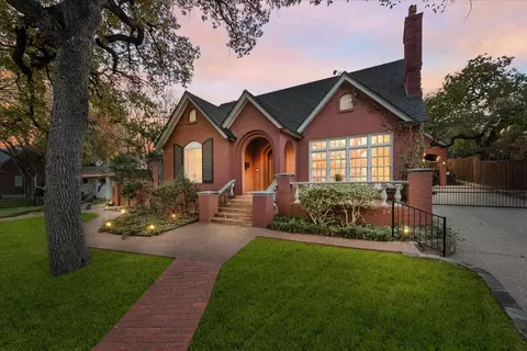 415 Eastwood Ave, Fort Worth, TX 76107