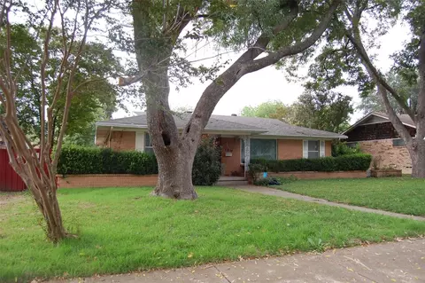 1810 Meadow Valley Ln, Dallas, TX 75232