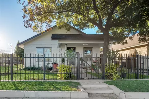 3001 Deen Rd, Fort Worth, TX 76106