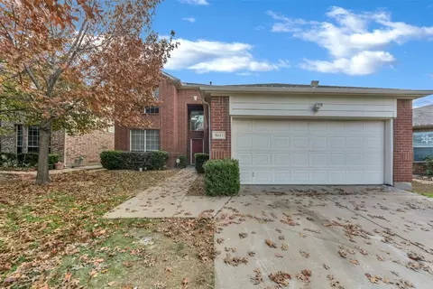 8617 Gatlinburg Dr, Fort Worth, TX 76123