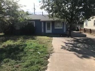 Exterior - 2132 E 30th St, Lubbock, TX 79404 photo 2 of 4