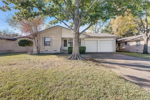 1825 S Parkway Blvd, Mesquite, TX 75149