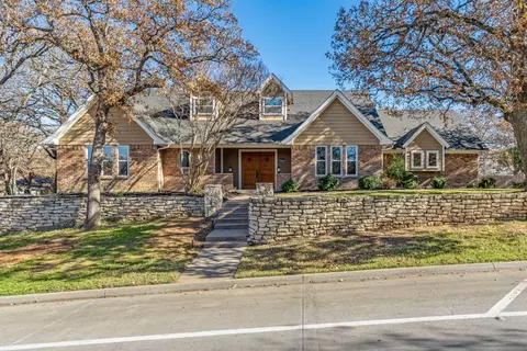 7 Ross Ct, Trophy Club, TX 76262